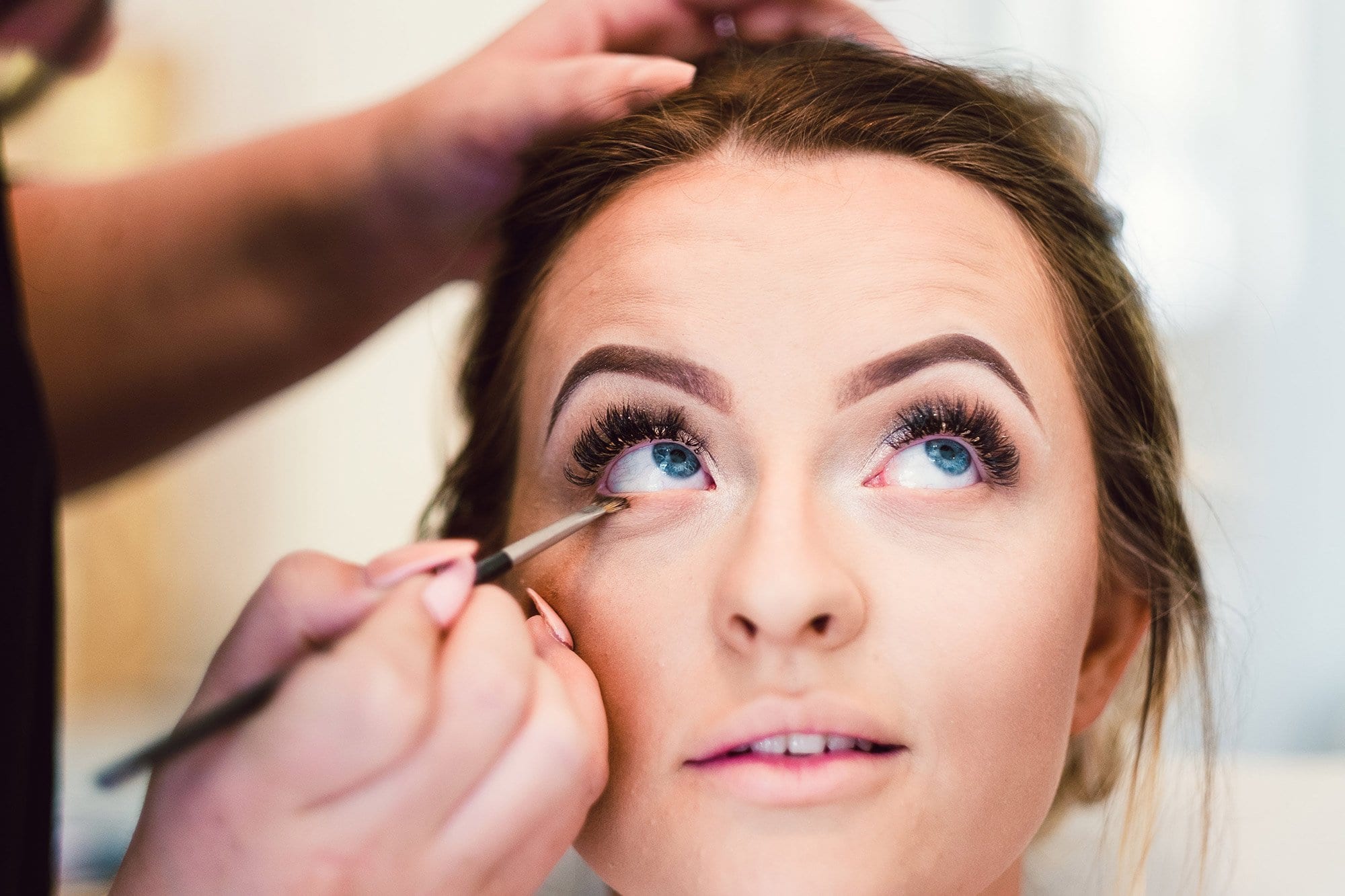 abbie-and-bill-122 Bride\\\'s lat minute getting ready photograph